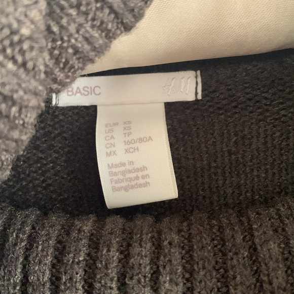 Cowlneck knit dress - Picture 2 of 6